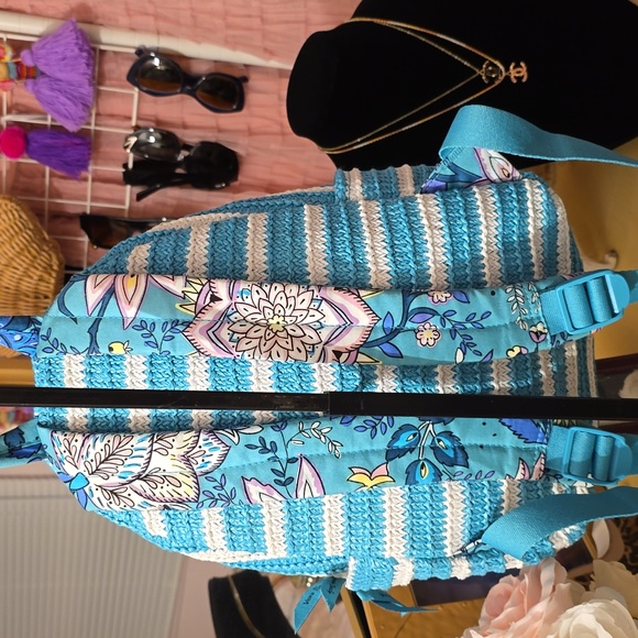 VERA BRADLEY Small / Med Backpack  VACAY  ALL DAY main image 6